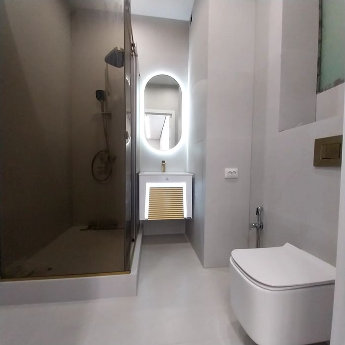 Кафельшик и сантехни