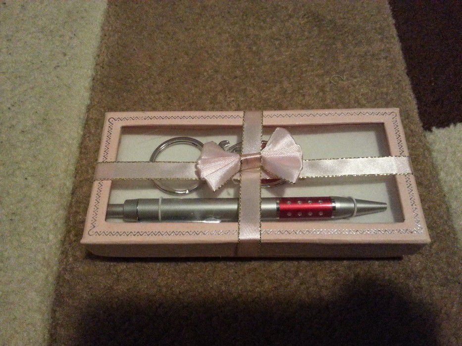 pachet cadou (pix + breloc)