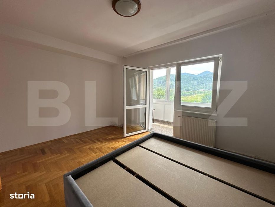 Apartament 4 camere, 100 mp, 2 parcari + 2 boxe, etaj 1, zona Noua - B