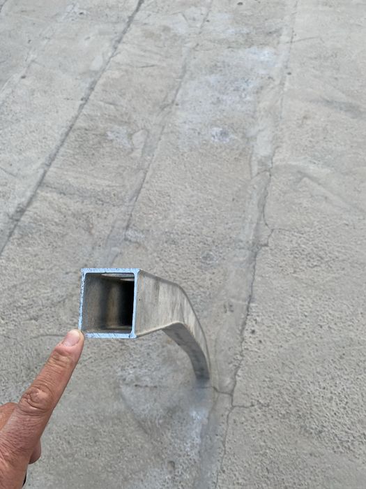 усилитель бампера Toyota Highlander