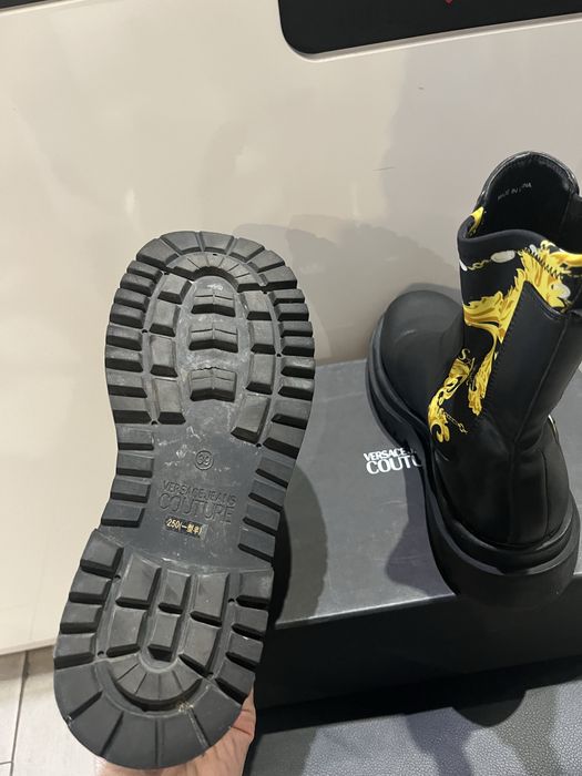 Боти Versace Jeans номер 39