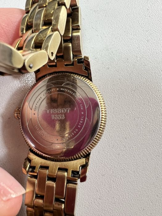Продам часы Tissot