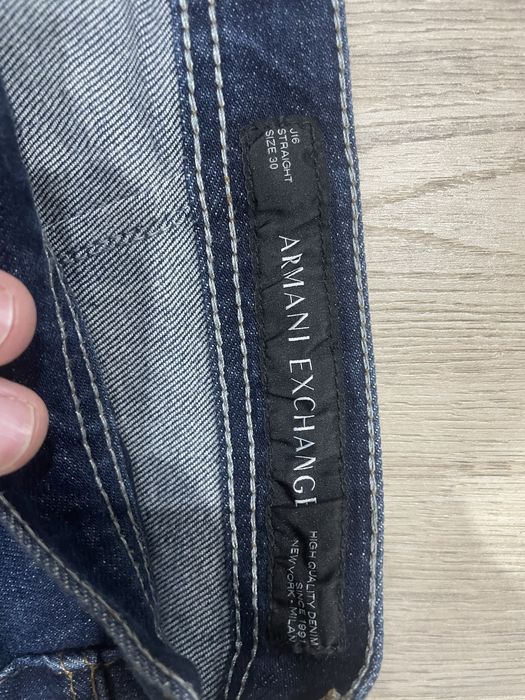Джинсы Armani Exchange