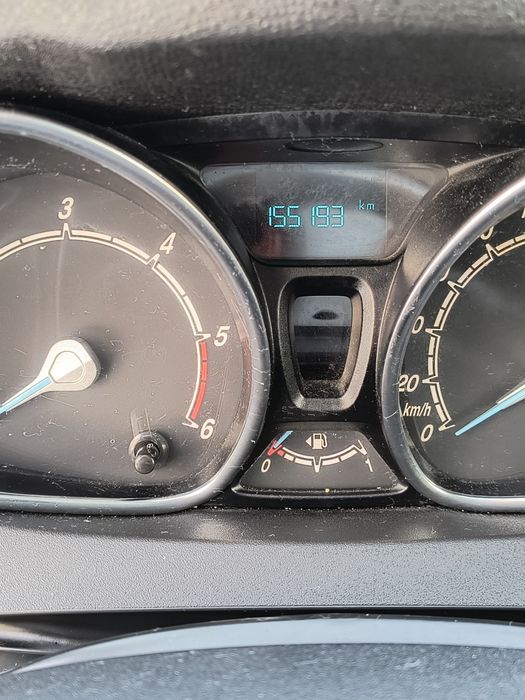 Vând Ford Fiesta 2016