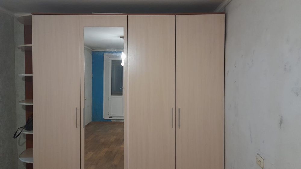 Продам шифоньер