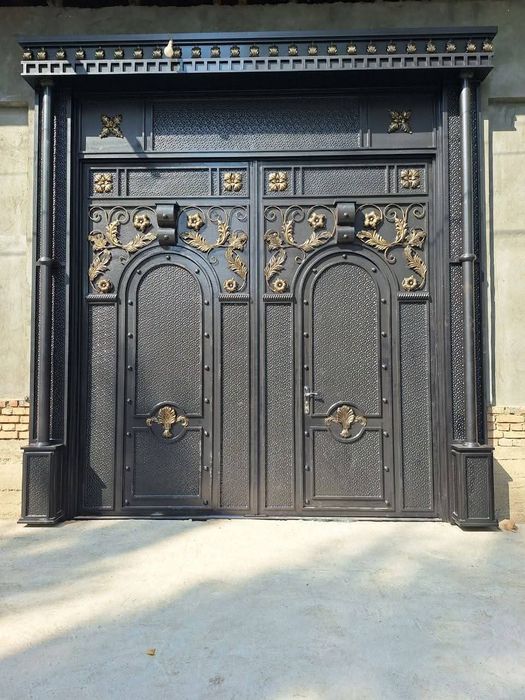 Darvoza, Ворота.