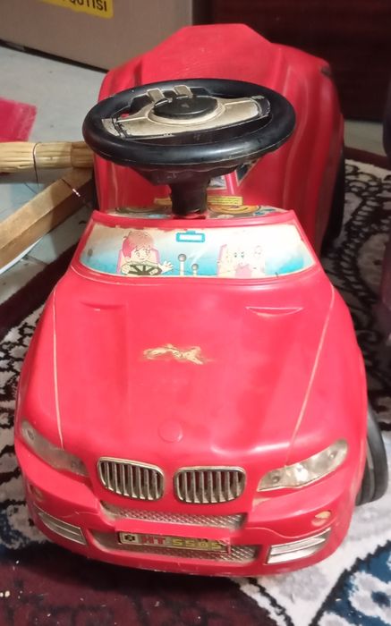 Продаётся детская машинка