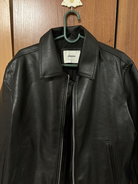 Продам Кожаную Куртку Bershka