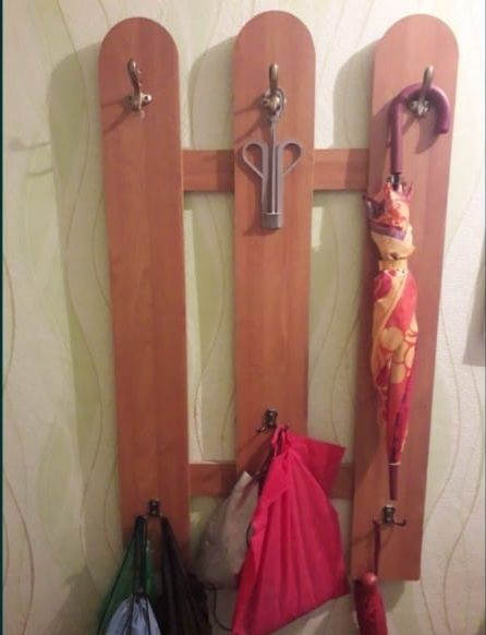 Продам прихожую 18000т.