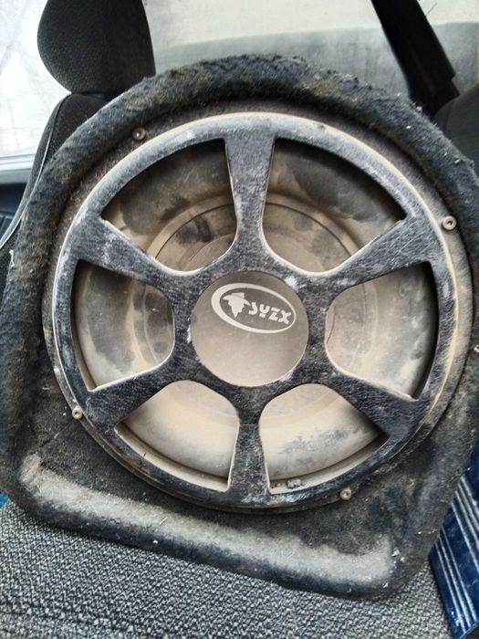 Сабвуфер для авто