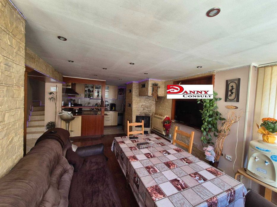 Продава се Къща в Велико Търново, Акация - 300 кв.м за 562 €/кв.м - Снимка #9