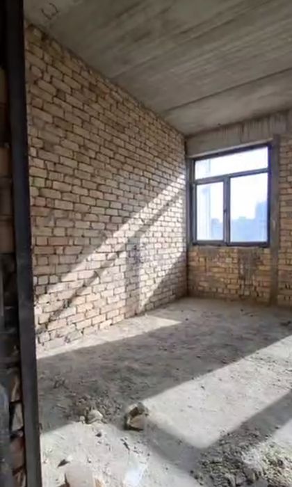 Срочно сотилади Сергелий 5, 2- метро бекат ёнида 79м²