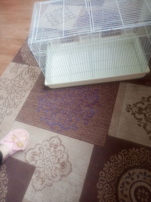 Продаеца клетка для попугаев