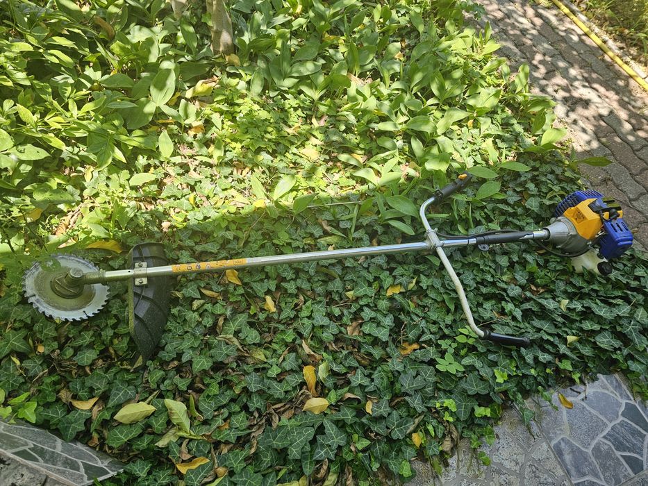 Motocoasa cu disc