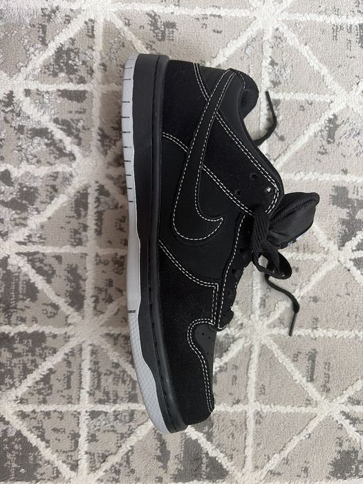 Nike SB Dunk.