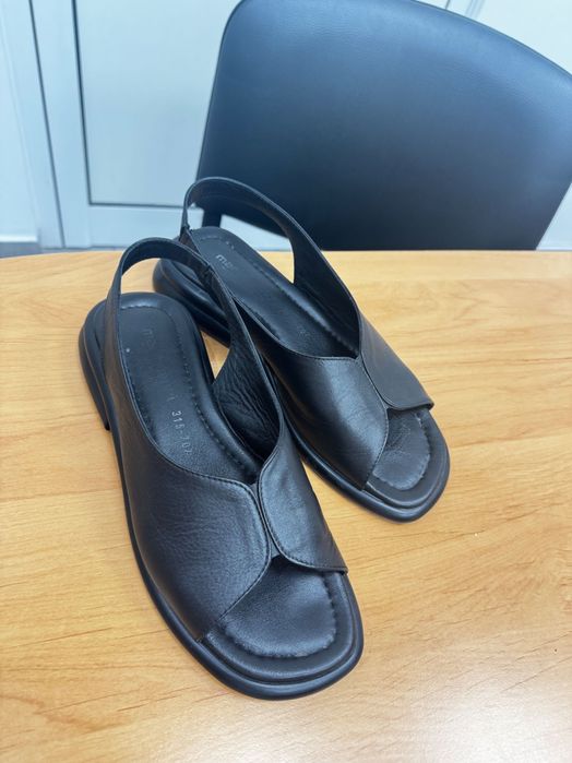 Дамски сандали за работа