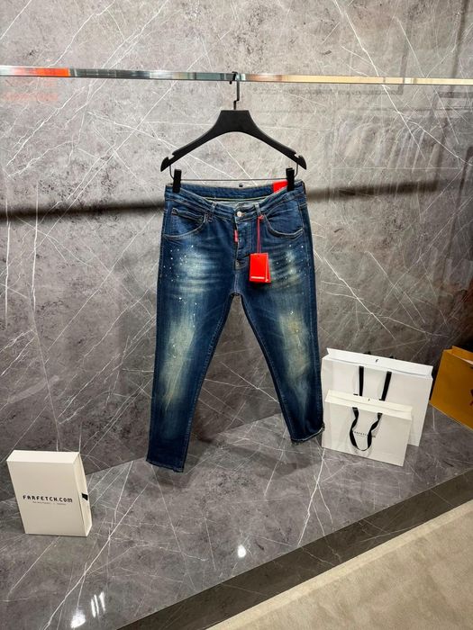 Blugi DSQUARED2 calitate superioara