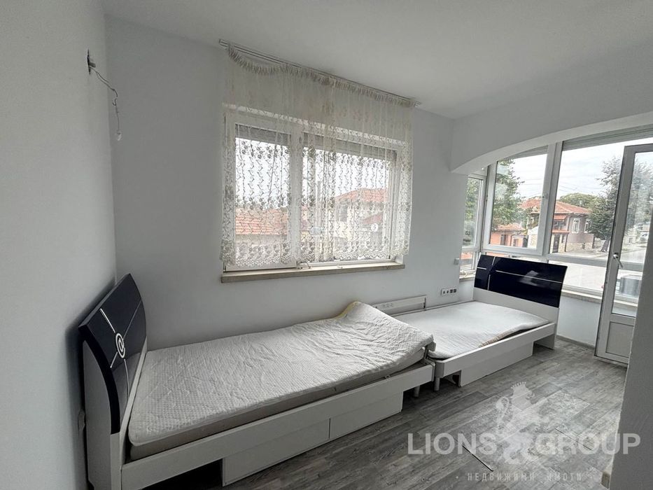 Дава се под наем Тристаен апартамент в Варна, Колхозен пазар - 85 кв.м за 509.49 € - Снимка #7