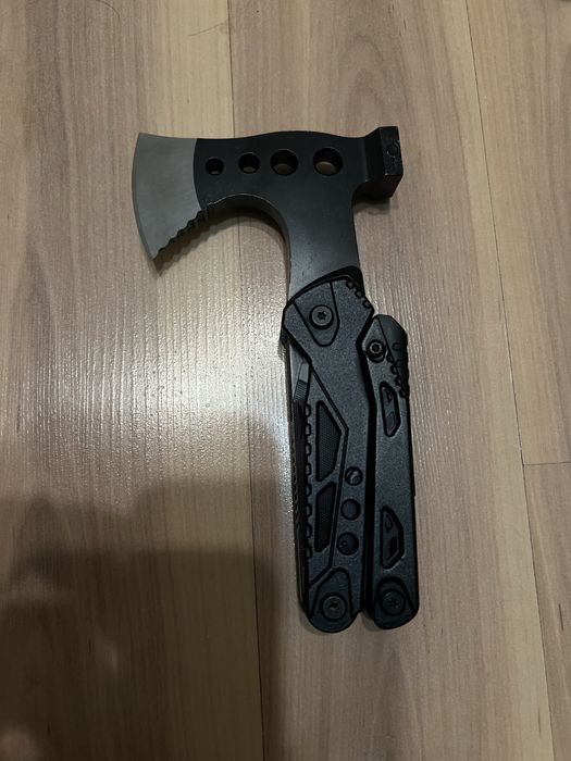 Мультитул с топором