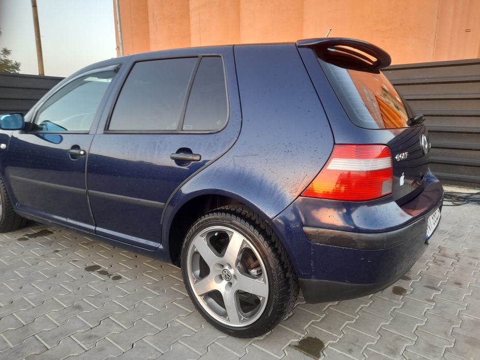 Vand 4 Roti PIRELLI de iarna Golf 4 GTD/Bora 205/45/17