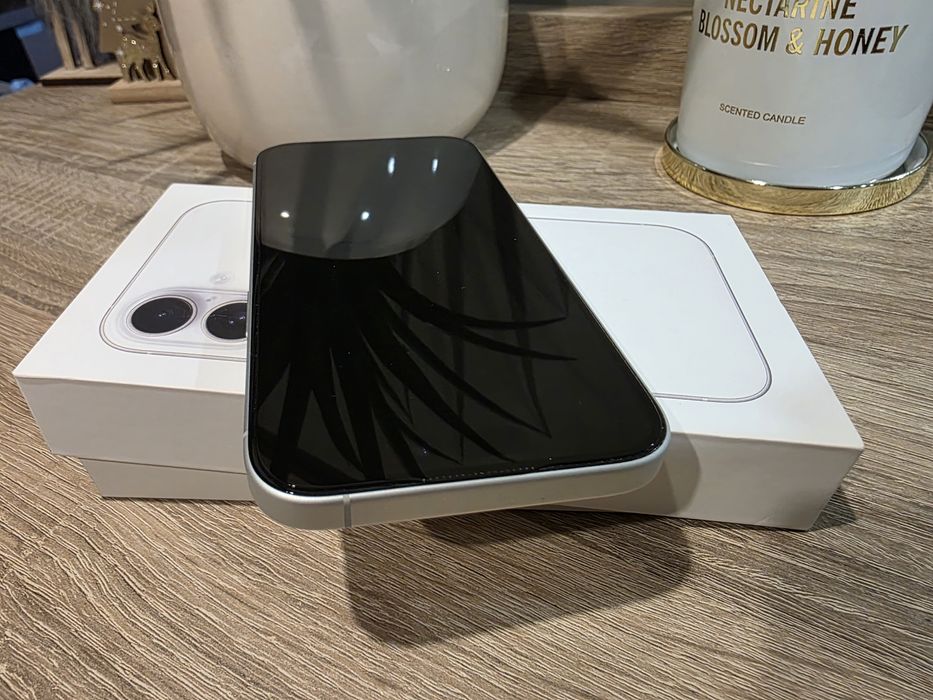 iPhone 16 – Full BOX