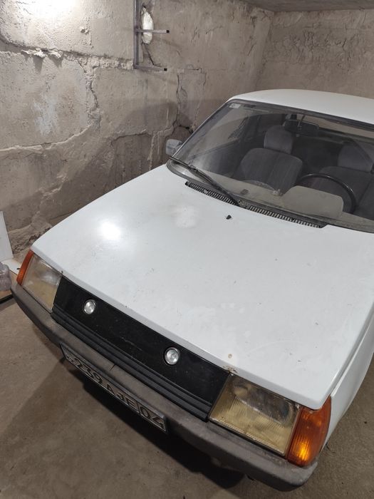 Продам Таврию продам