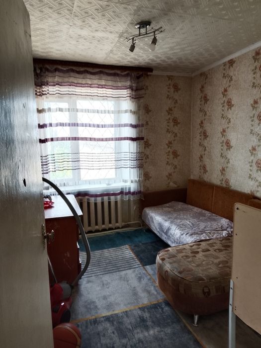 Сдаю 1 комнату в трёшке