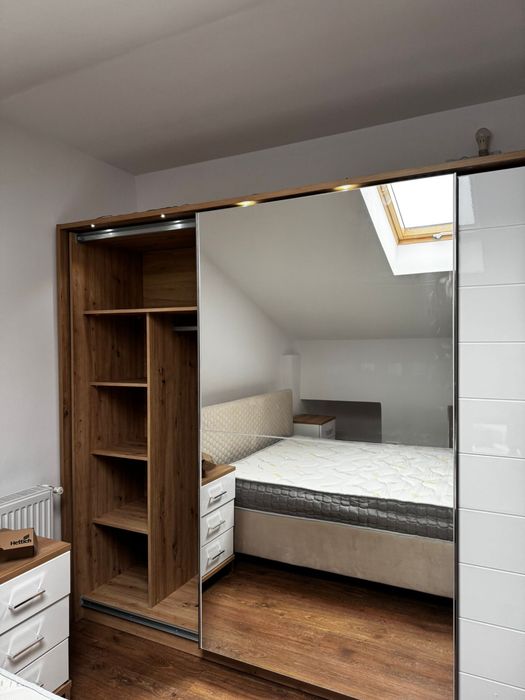In vanzare apartament mobilat