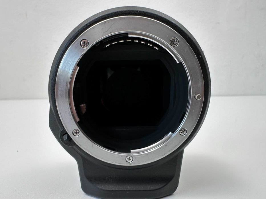 Nikon FTZ адаптер за Nikon F обективи към Nikon Z безогледални фотоапарати