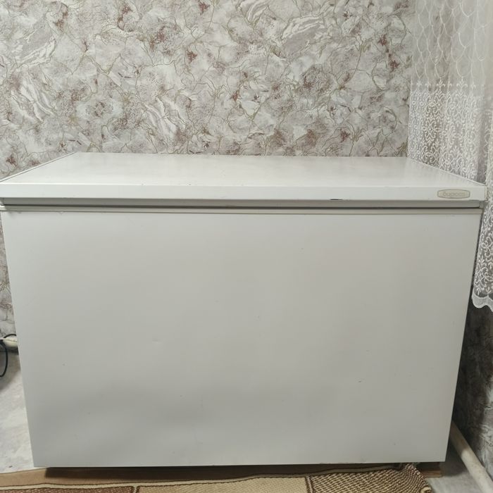 Срочно продам морозильник .