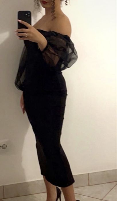 Rochie seara neagra cu maneci bufante