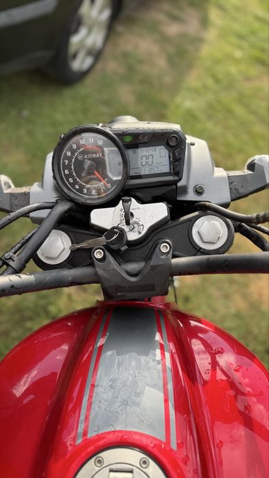 Motocicleta keeway rkv de 125 cc, 3.000 de kilometri reali, toate actele inregula.