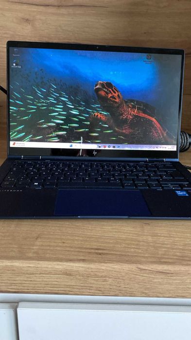 HP Elite Dragonfly G1 – 13.3" Touch – i5 – 16 GB RAM – дефектен