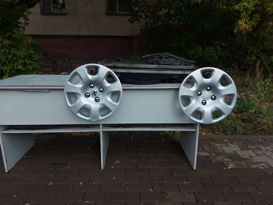 Колпаки на Reugeot R15