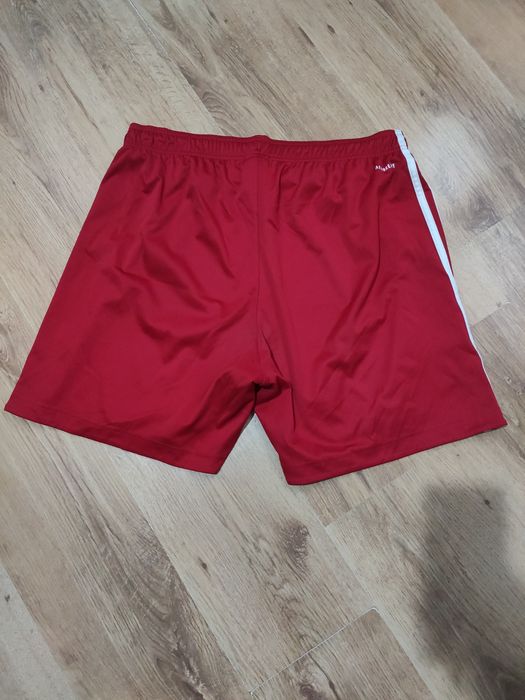 Pantaloni scurți Adidas Bayern München mărimea XL