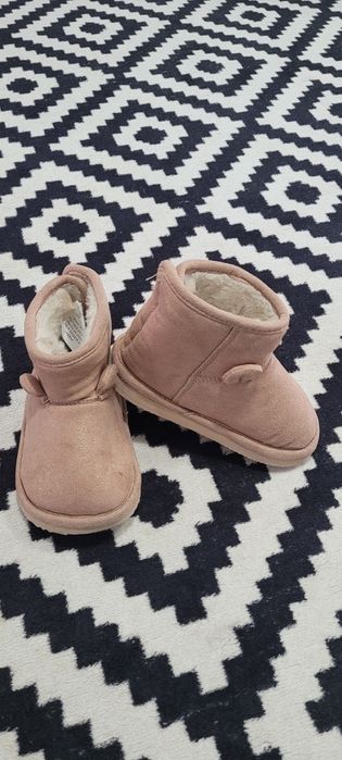 Incaltaminte bebe UGG