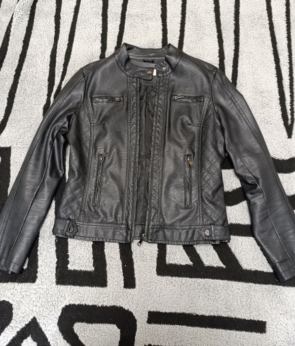 Куртка ЭКО кожа 46 размер