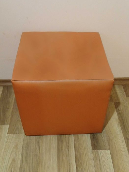 Столове Табуретки, Сгъваеми столове