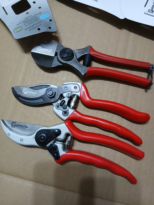 Foarfeca profesionala pentru gradina Fumasi