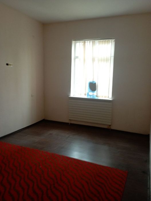 Срочно сотилади Сергели 1. 2/5/5 ремонт средней 2×6 балкон метро макта