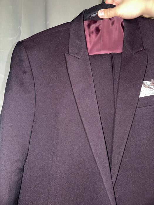 Costum barbat visiniu
