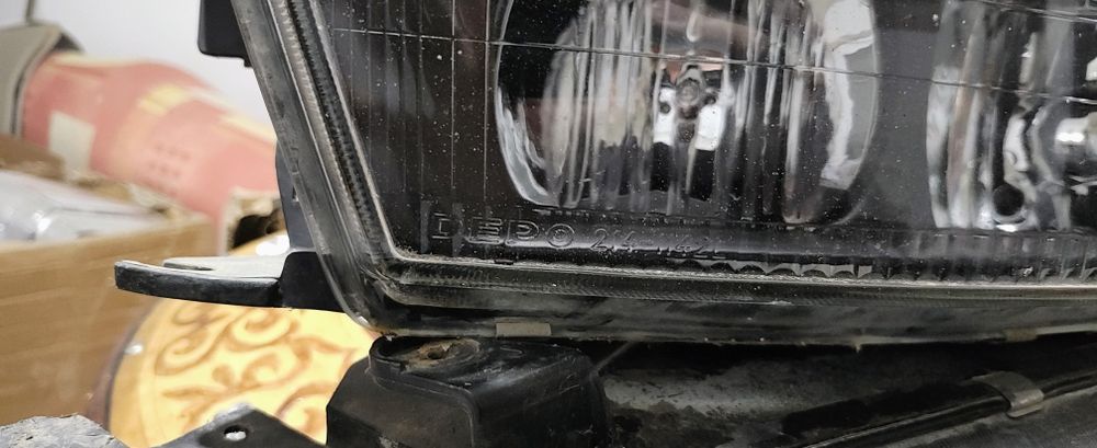 Фары на Mitsubishi Galant 8