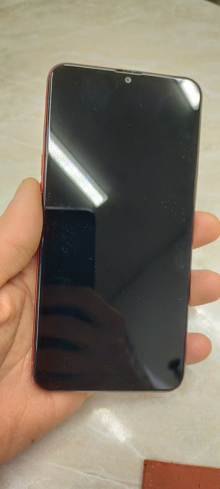 Телефон самсуюунг а10s