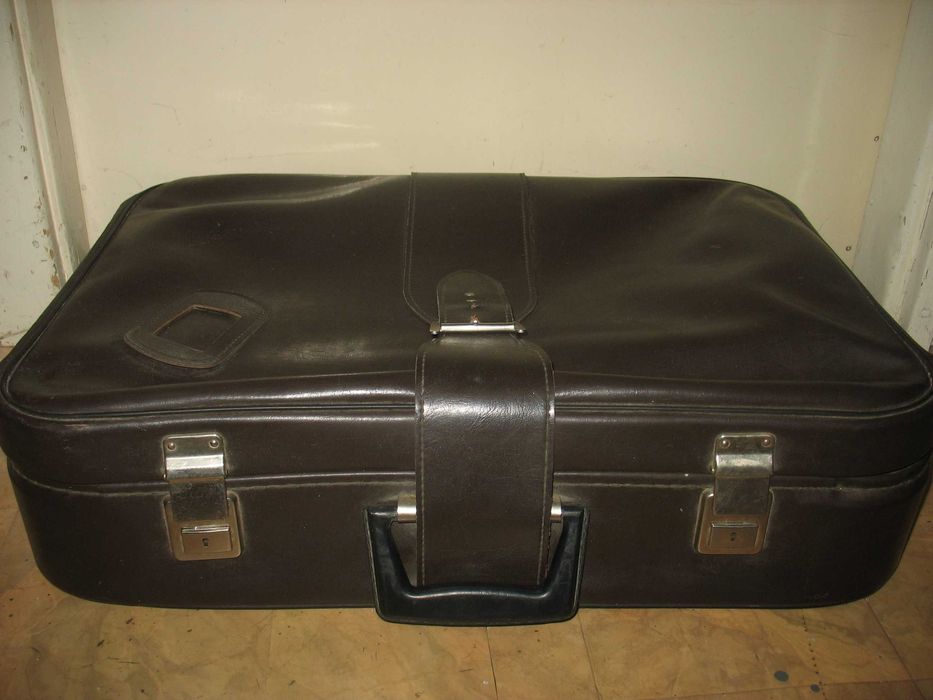 Чемодан Советский  СССР чемоданы
