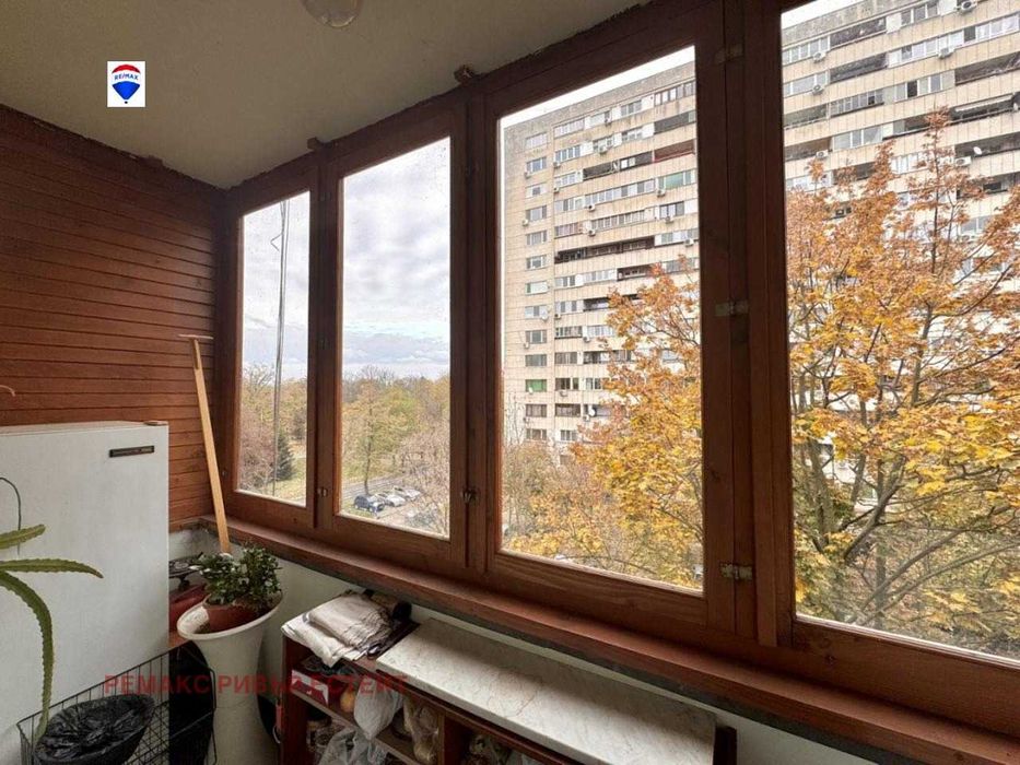 Тристаен апартамент за продажба Алеи Възраждане