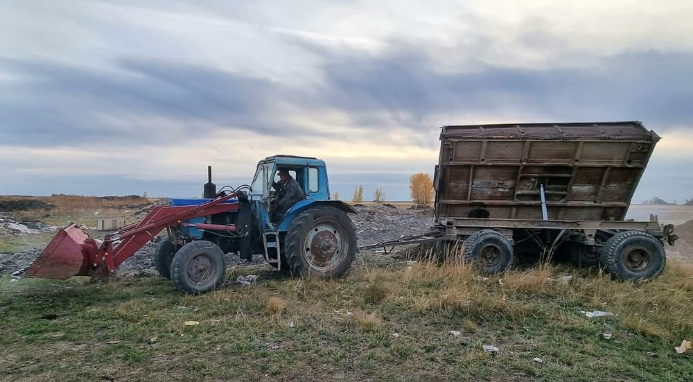Трактор МТЗ 80 на ходу