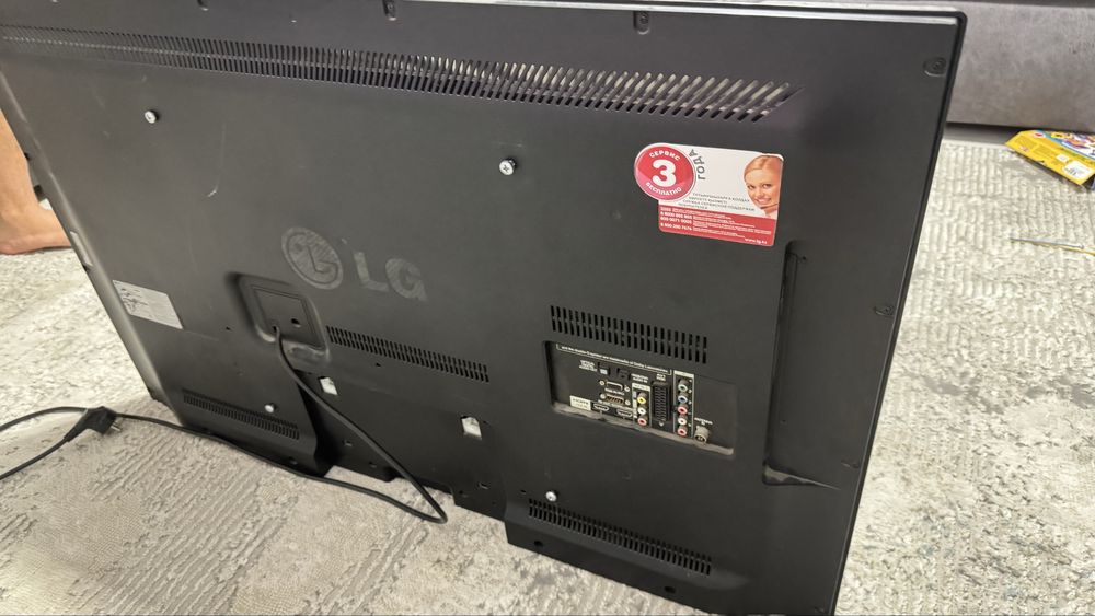 Телевизор LG в отличном состоянии