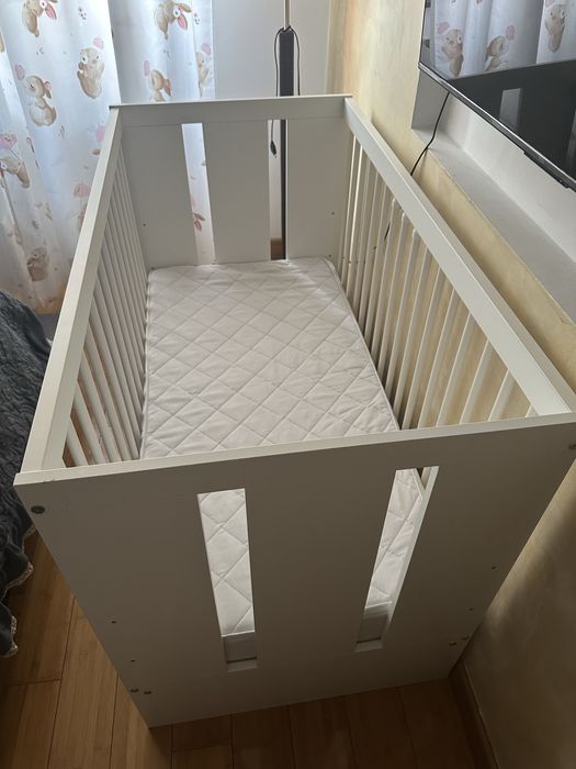 Patut din lemn pentru copii Alb Klups + saltea