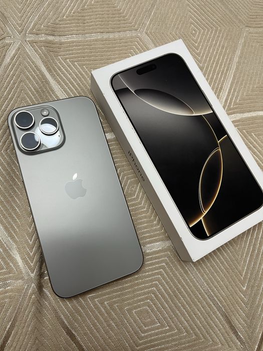 Продам Айфон 16 про макс!