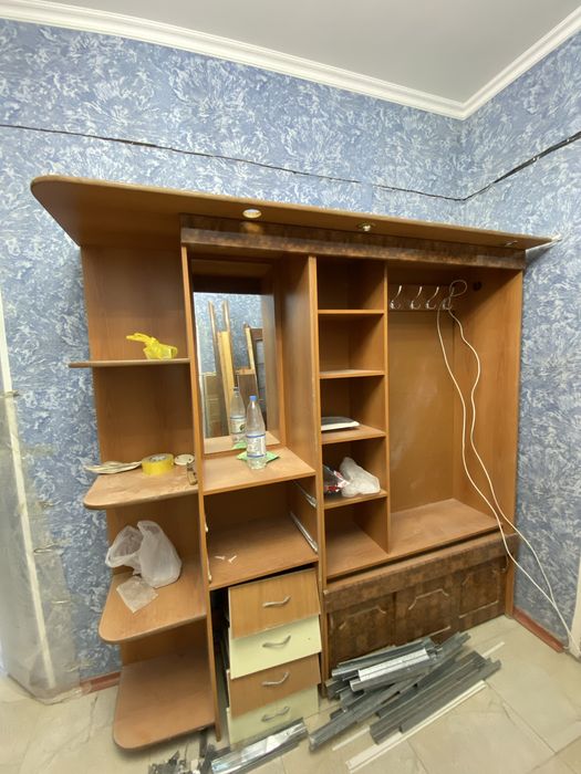Продам шкаф в прихожую